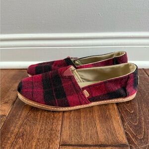 Toms Women's‎ Buffalo Plaid Shoes in Red and Black